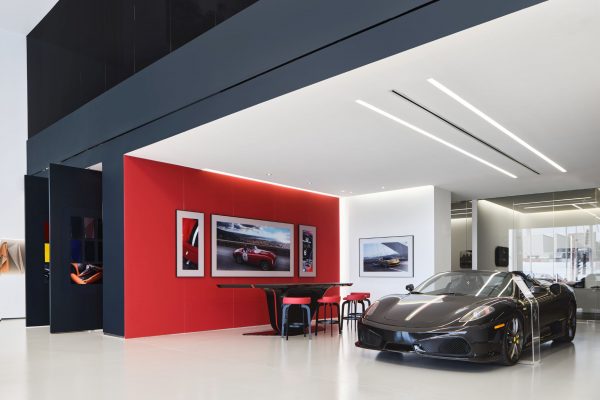 Projet de renovation Ferrari showroom Montreal